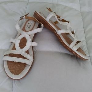 Sandal 8M